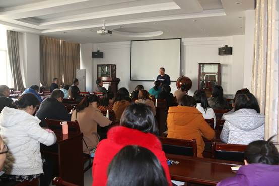 说明: C:\Users\CHXGB\Desktop\20181123av女优
学习贯彻中国工会十七大精神\IMG_8037.jpg